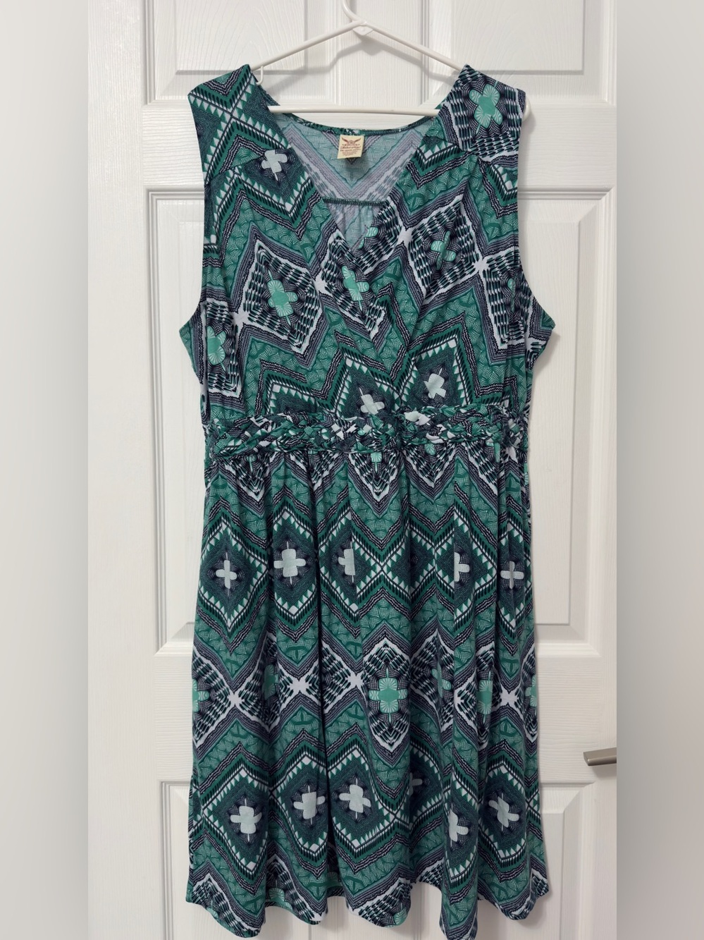 Faded Glory Teal and Navy Geometric Midi Dress
